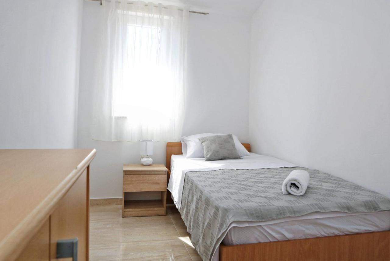 Apartmani Cili Miletici ภายนอก รูปภาพ
